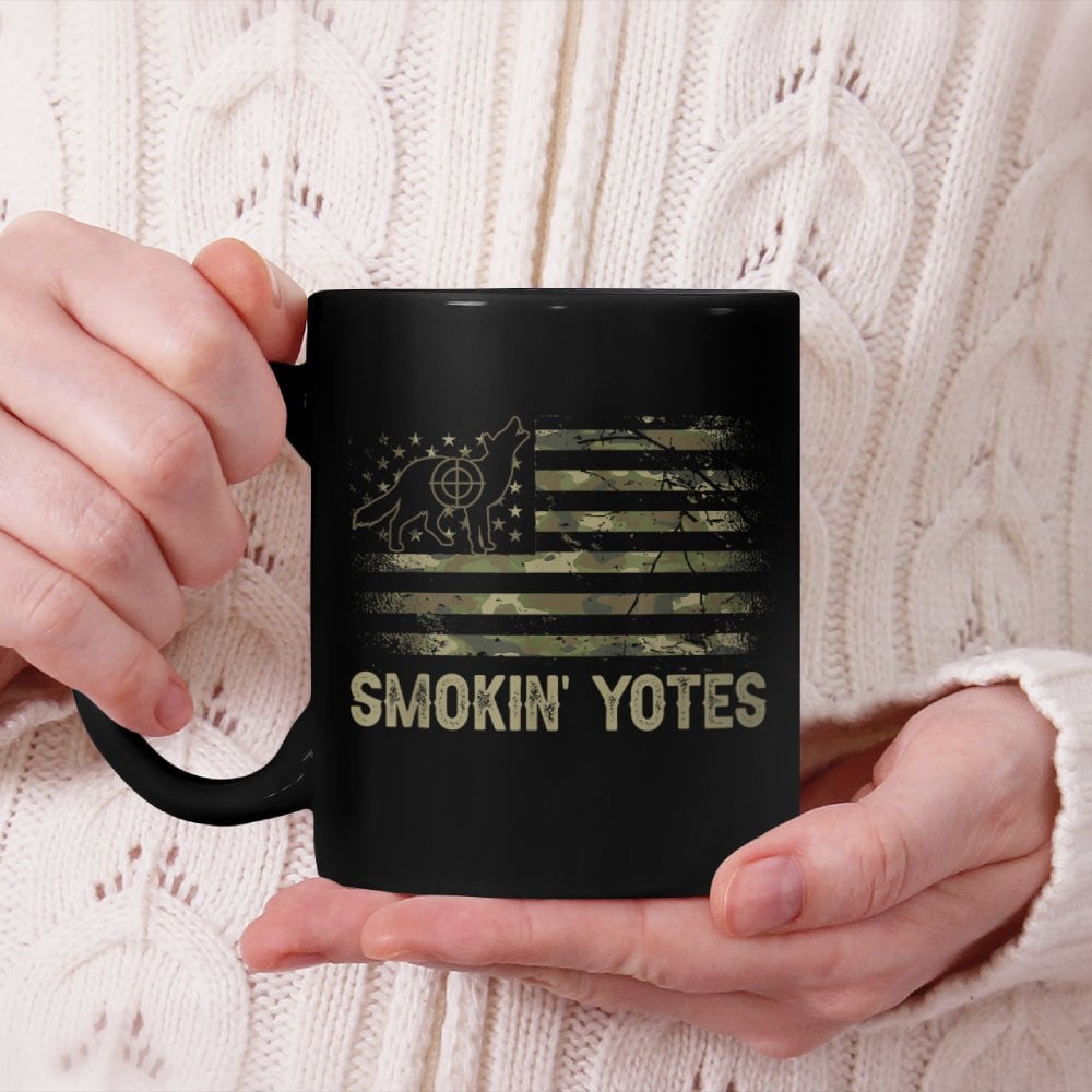 Coyote Hunting Patriotic American Flag Yote Hunter Coyote Beverage Mug